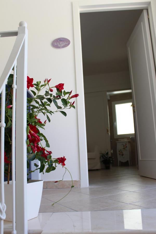 Book And Bed Bed & Breakfast Maglie Exterior foto
