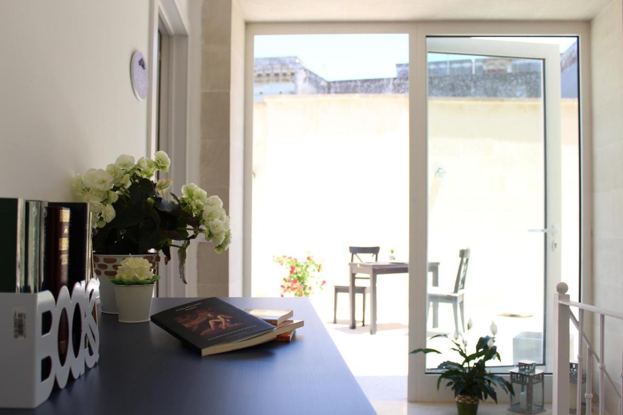 Book And Bed Bed & Breakfast Maglie Exterior foto
