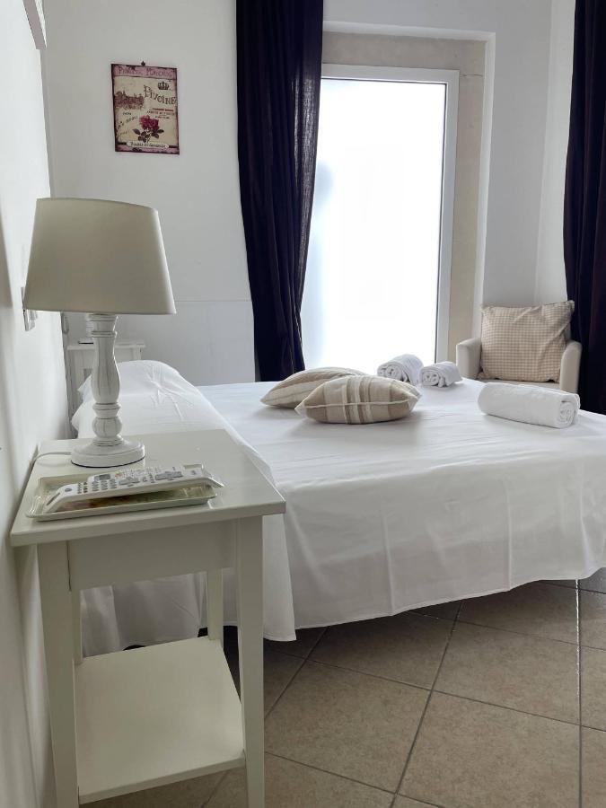 Book And Bed Bed & Breakfast Maglie Exterior foto