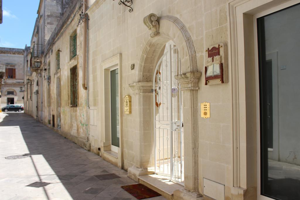 Book And Bed Bed & Breakfast Maglie Exterior foto